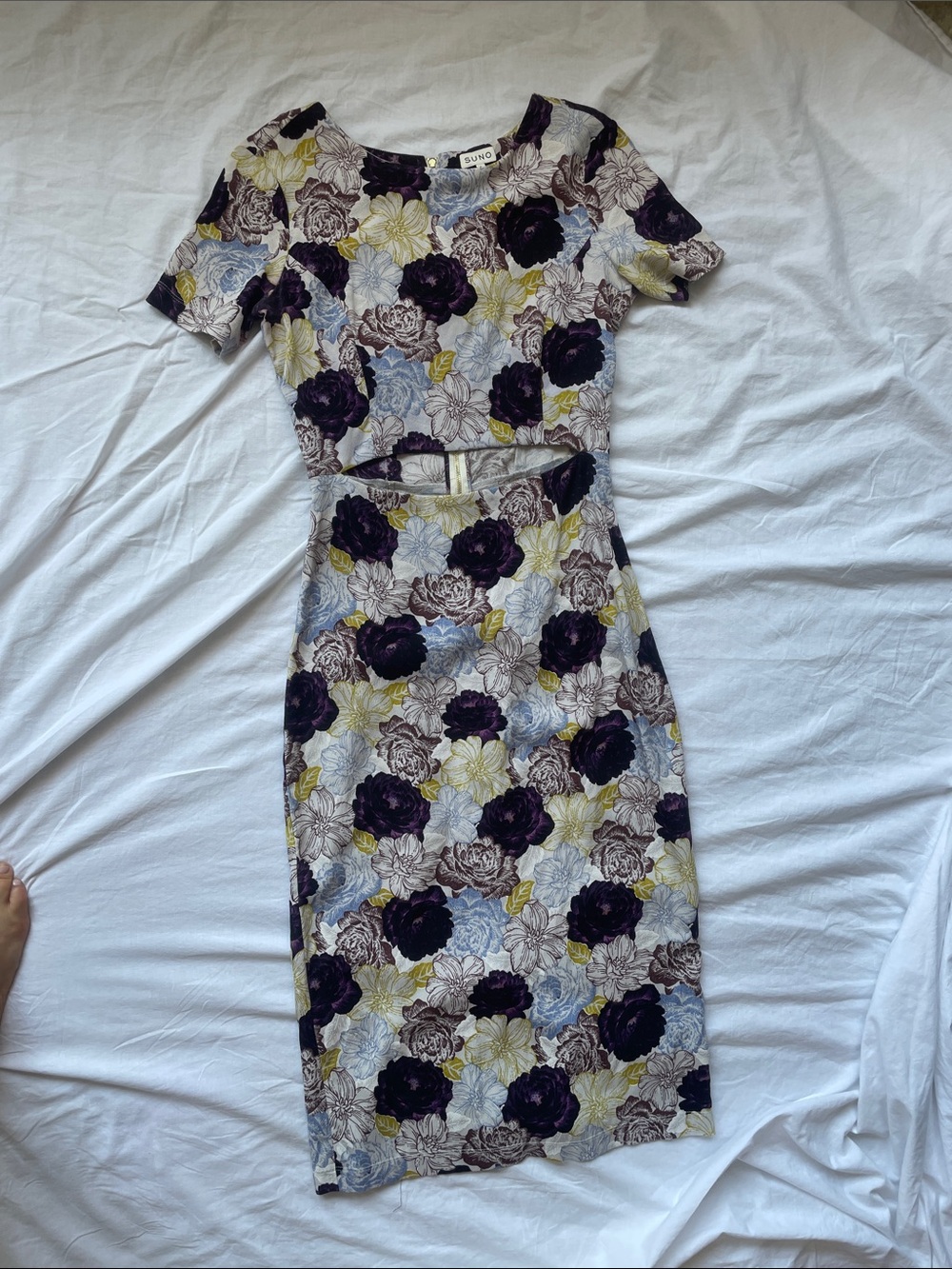 SUNO Purple and Cream Floral Cutout Midi Dress